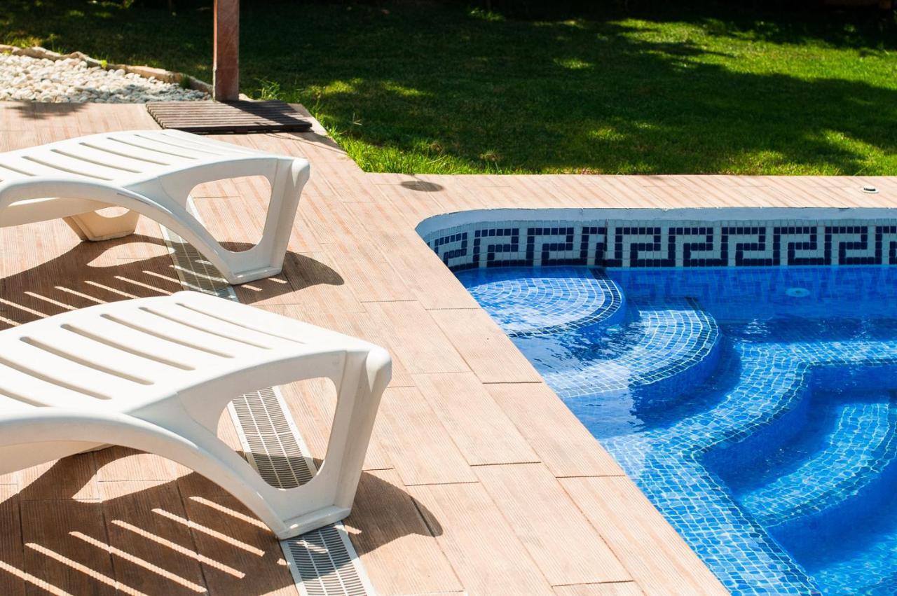 Beach Villa Costanera In Marbella Exterior photo
